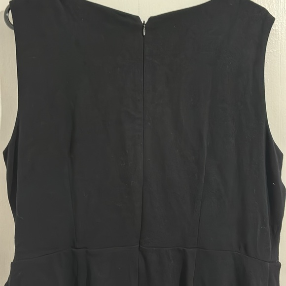 Black sleeveless a line loft plus dress in size 18 - Picture 6 of 7